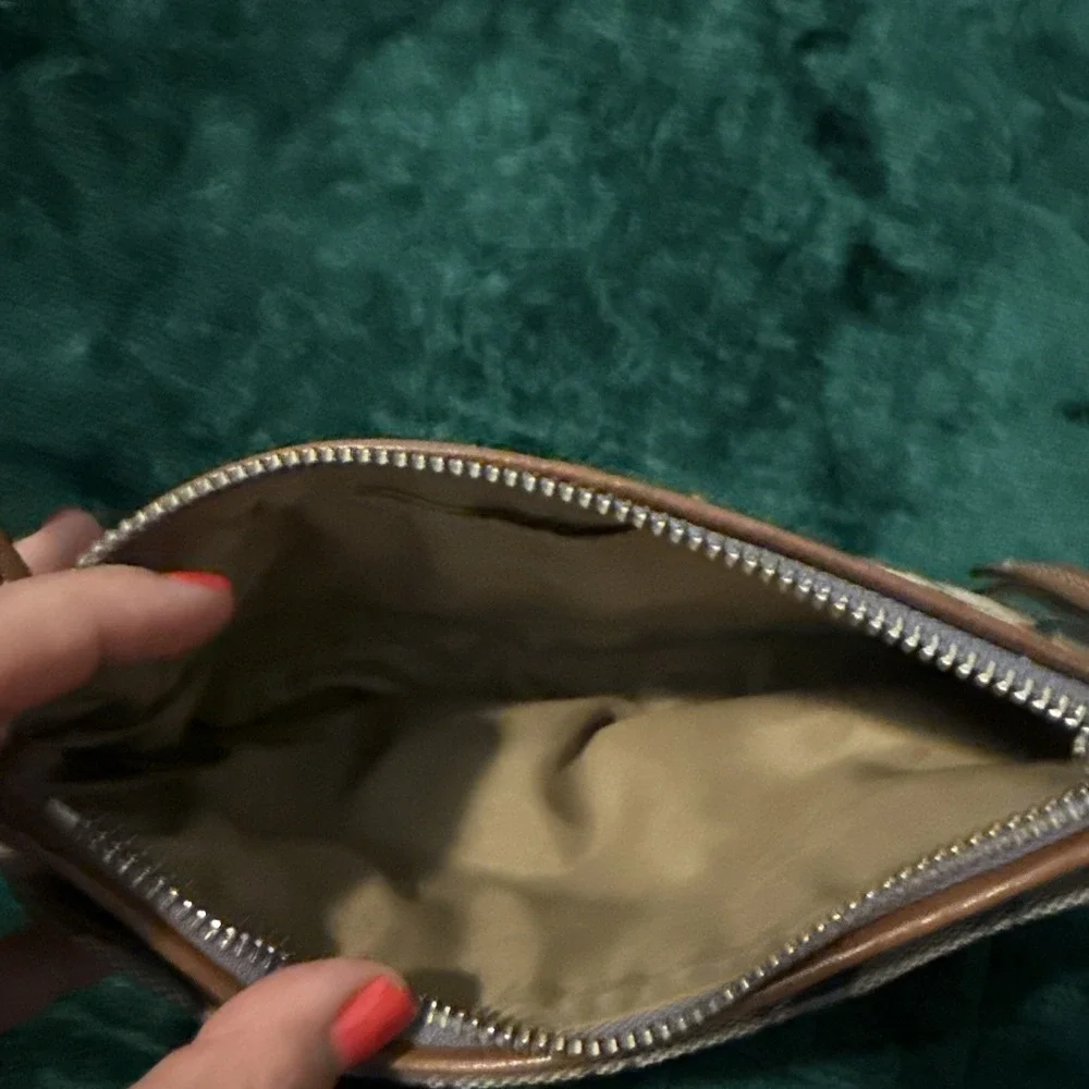Coach‎ Purple Signature Jacquard Wristlet Tan Leather Trim Silver Hardware